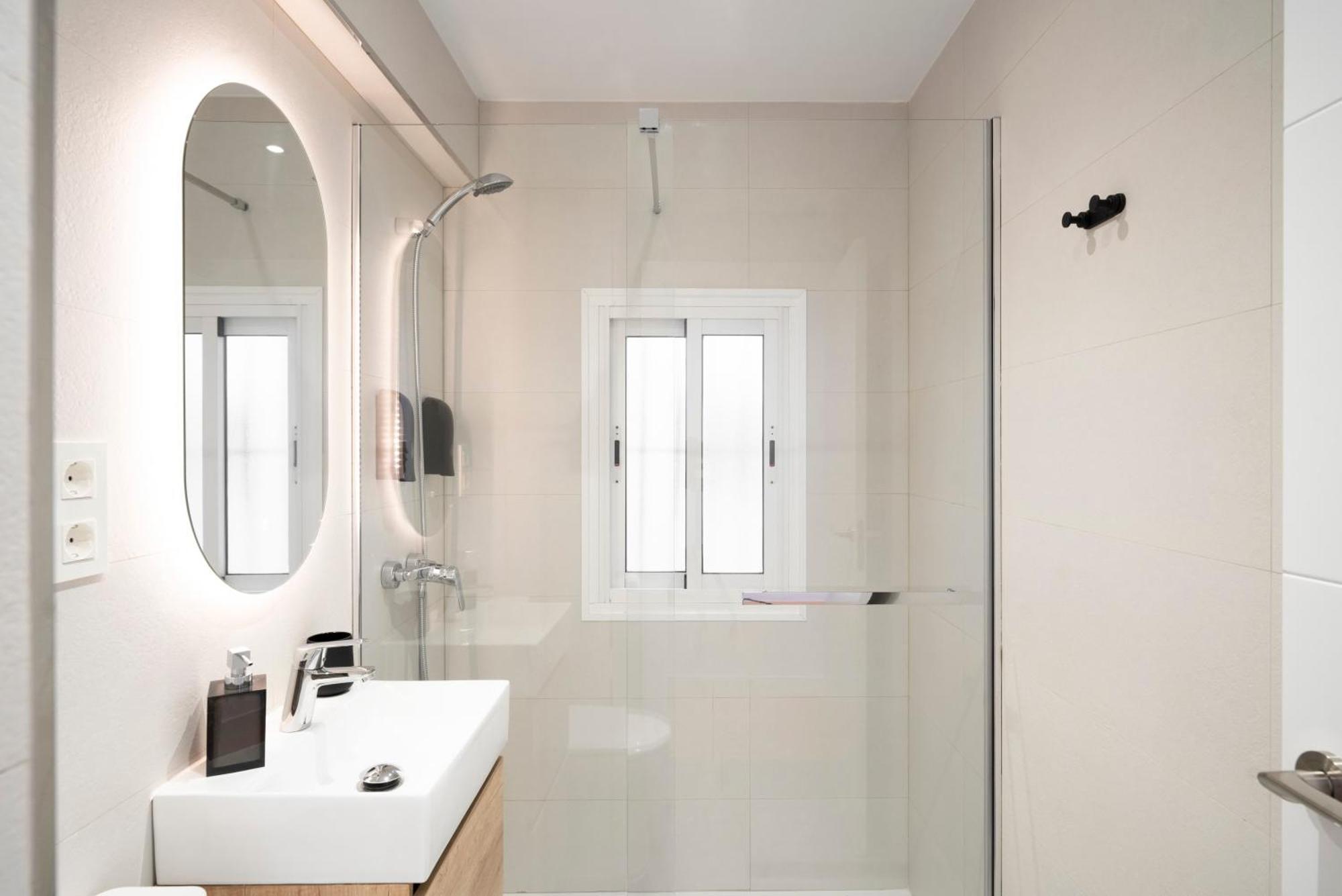 Ronda Suites Junto Estacion Tren Y Hospitales Granada Luaran gambar